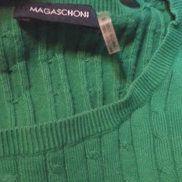 Sweater - Picture 6 of 7